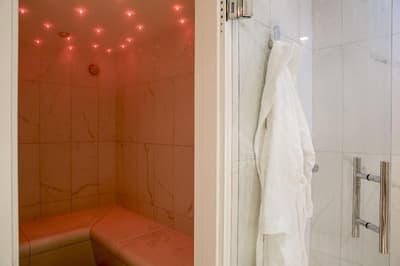 Gewandhaus Dresden, Autograph Collection Hotel