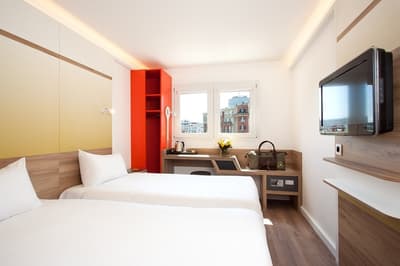 Median Paris Porte de Versailles