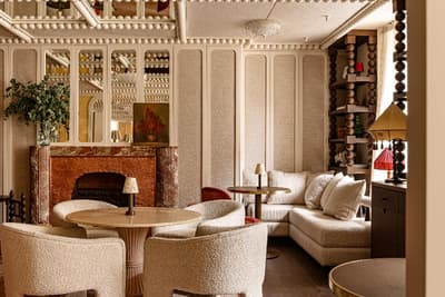 Chateau des Fleurs-Paris Champs Elysees