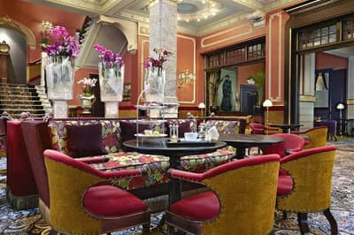 Hotel des Indes, Leading Hotels of the World
