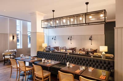 Leonardo Hotel Cardiff - Formerly Jurys Inn