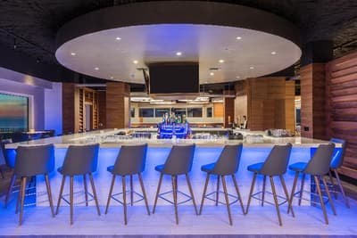 DiamondHead Beach Resort & Spa