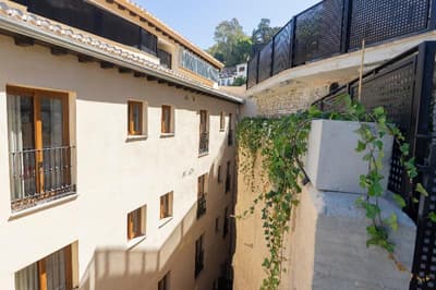 Puerta de las Granadas