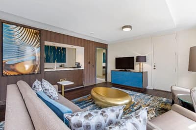 Omni Charlotte Hotel