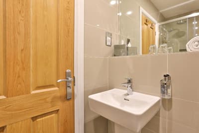 Park Avenue J Hotel London