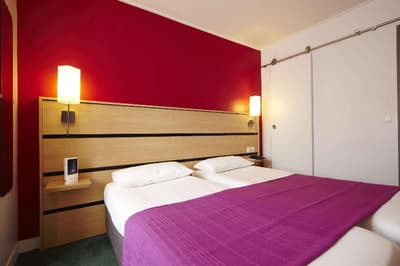 Kyriad Paris 10 - Canal Saint Martin - République