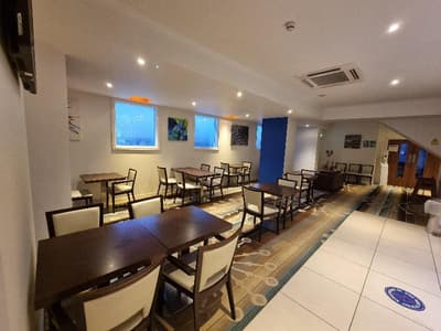 Holiday Inn Express Wakefield