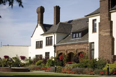 Western House