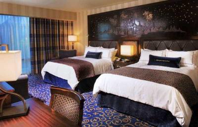 Disneyland® Hotel