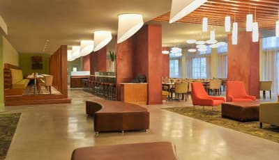 Garden Court Victoria Junction Hotel