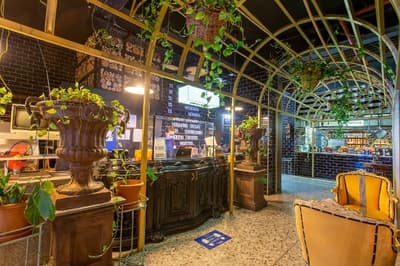 Anjeliq Downtown Hotel