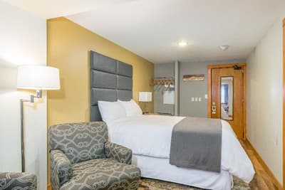 Grey Fox Inn & Resort