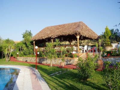 New Kydonia Suites & Studios 