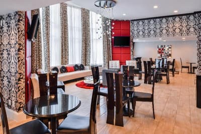 DoubleTree by Hilton Charlotte City Center