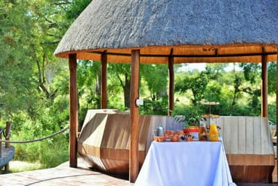 Hoyo Hoyo Safari Lodge