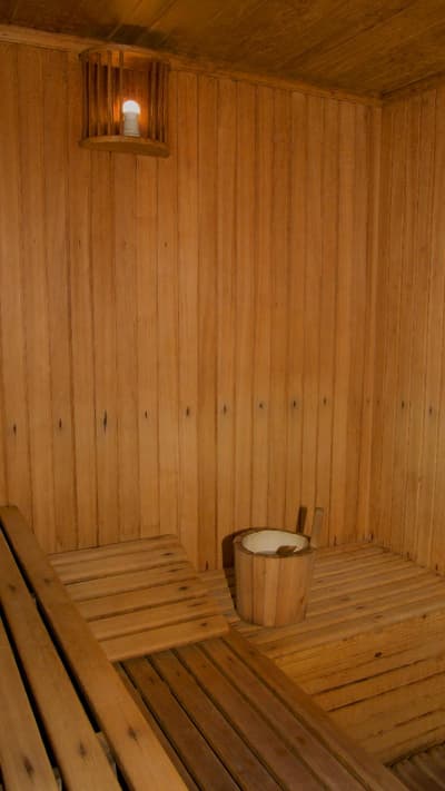 725 Continental Hotel