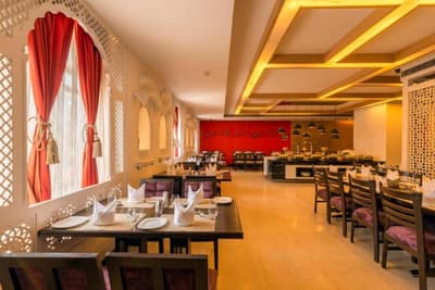 Howard Plaza The Fern, Agra