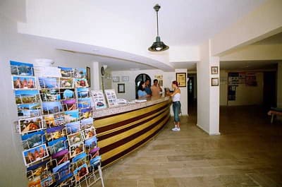 Melissa Kleopatra Beach