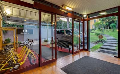Jet Hotel, Sure Hotel Collection by Best Western