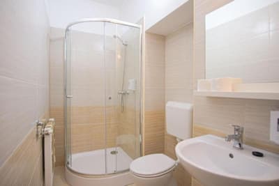 Easy Star Hotel