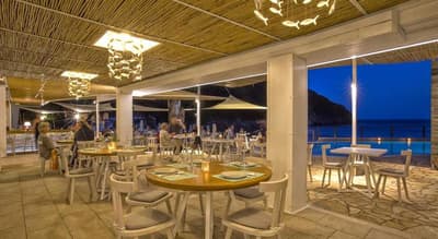 Akrotiri Beach