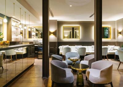 Le Parisis Hotel