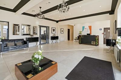 OYO The Baltimore Hotel