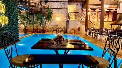 Mediterra Art Boutique