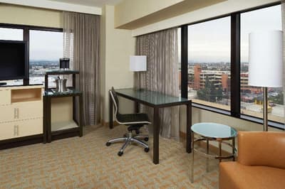 Hilton Los Angeles Airport