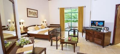 Mandara Rosen,Kataragama