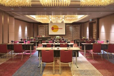 One World Hotel