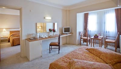 Crystal Kaymakli Hotel & Spa