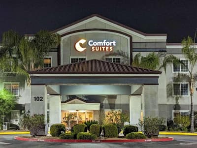 Comfort Suites Fresno