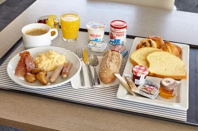 B&B HOTEL Cergy Port 4 étoiles