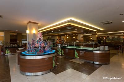 Ambassador Plaza Hotel