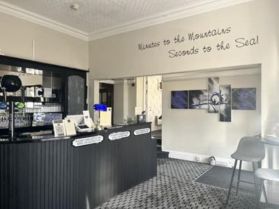 Lawton Lauriston Court