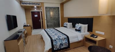 Radiant Globus Hotel