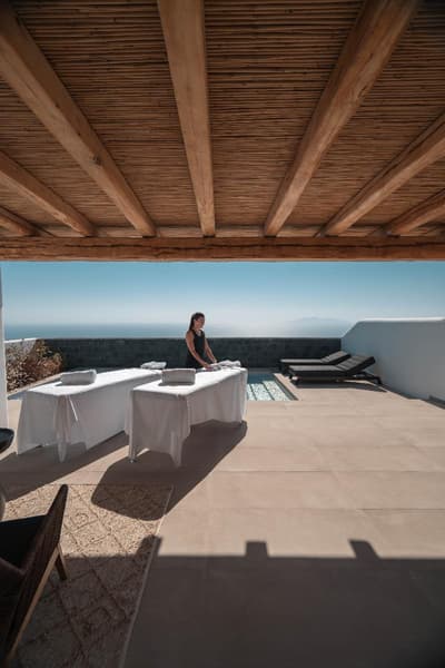 Nero Luxury Suites