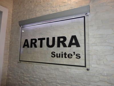 Artura Sui?te