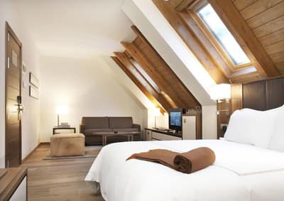 AC Hotel Baqueira Autograph Collection
