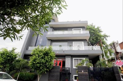 Kingston House