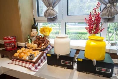 Qingdao Joyfall Hotel