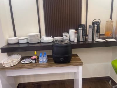 Oyo Townhouse 156 Rose Hotel Apartments