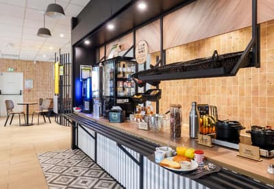 B&B HOTEL Paris Porte D'orléans