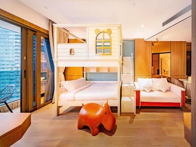 Yoho Treasure Island Hotel