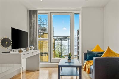 Great Suffolk Street Apartment Waterloo