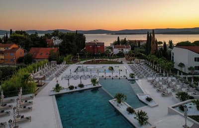 Molum Hotel & Residences