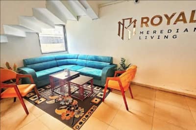 Royal Meredian Living