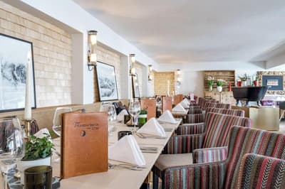 Mondschein Hotel And Chalet