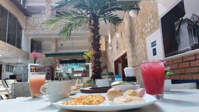 Hotel Toledo F